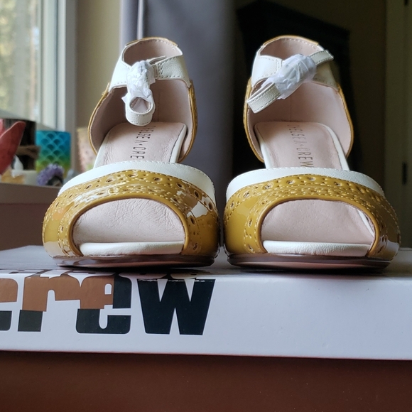 NIB - Brand new Mustard & Bone Godiva pump - Picture 5 of 11